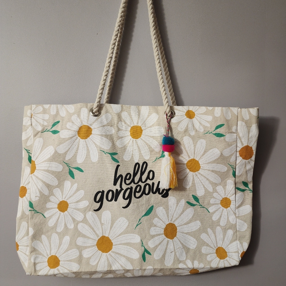 Beautiful 🌼 Canvas Tote
